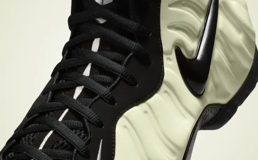 Nike Air Foamposite Pro “Glow in the Dark”